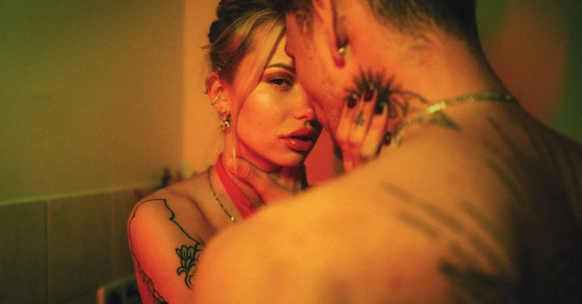 découvrez comment des touches artistiques peuvent transformer votre espace et ajouter une dimension unique à votre décor. explorez des idées inspirantes et des conseils pratiques pour intégrer l'art dans votre quotidien.