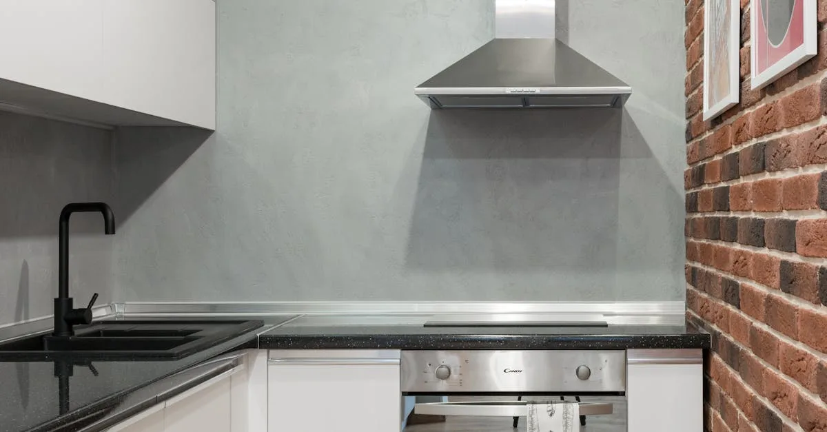 découvrez notre cuisinière intégrée, alliant design moderne et performance optimale. idéale pour les cuisines contemporaines, elle facilite la préparation de vos plats tout en s'intégrant harmonieusement dans votre espace. profitez d'une cuisson efficace avec un style raffiné.