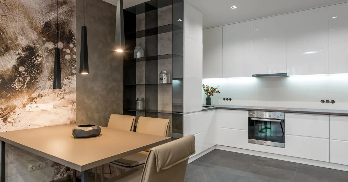 découvrez l'art du rangement avec nos solutions d'open shelving. apportez une touche moderne et fonctionnelle à votre intérieur tout en mettant en valeur vos objets de décoration. idéal pour optimiser l'espace et créer une ambiance chaleureuse.