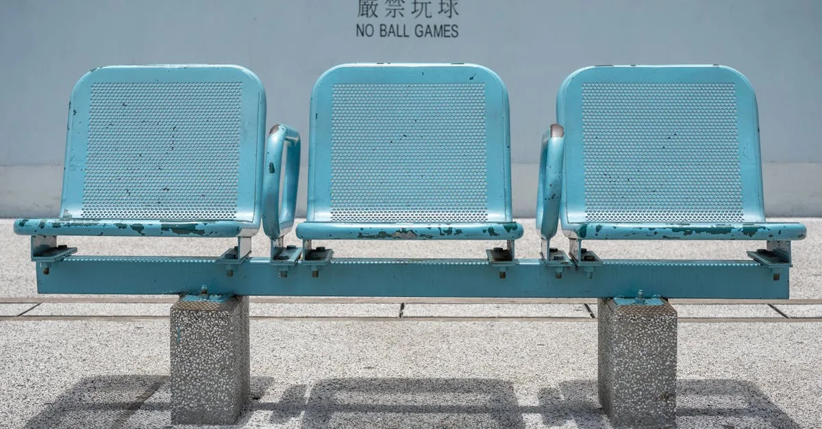 découvrez nos solutions efficaces pour traiter la peinture qui s'écaille et redonnez un coup de neuf à vos surfaces avec un peeling paint professionnel.