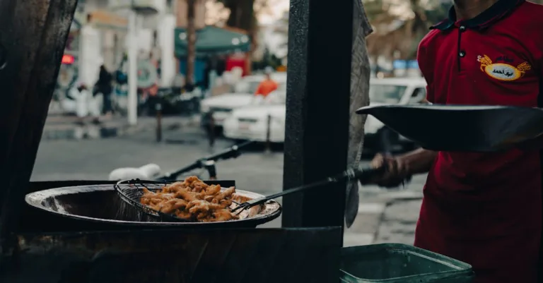 découvrez des recettes délicieuses et faciles à préparer avec votre friteuse à air. des plats sains et croustillants pour toute la famille !